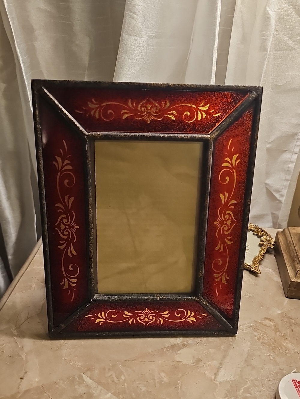 Elegant Red And Gold Glass Painted Picture Frame w/ Gold Accents 5x7 Brand New